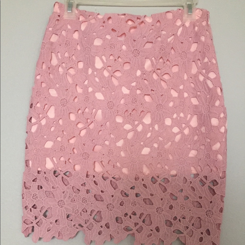 pink skirt